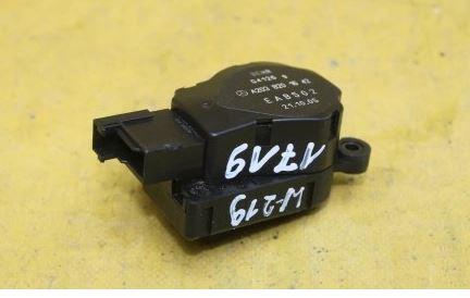 Mercedes E W211 2002-2009 sedan 2.2 CDI diesel AT 90 kW 2005  Motorček kúrenia A2038201642