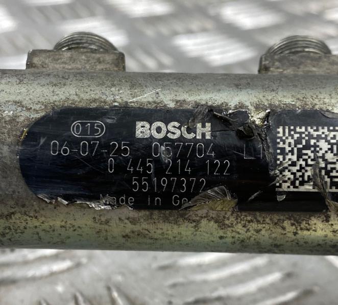 Opel Zafira B 2005-2014 hatchback 1.9 CDTI diesel MT 110 kW 2007  Vstrekovacia lišta 55197372 0445214122