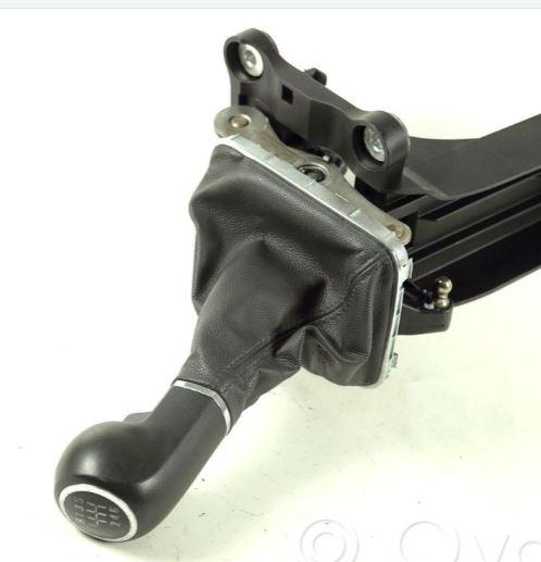 Opel Zafira B 2005-2014 hatchback 1.9 CDTI diesel MT 110 kW 2008  Rýchlostná páka (kulisa) 55351959