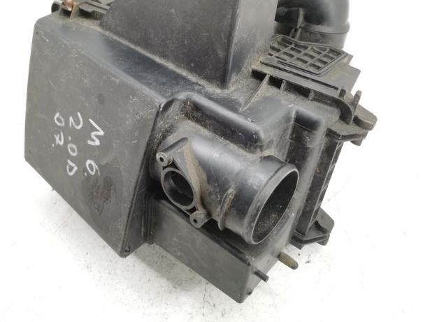 Mazda 6 I GG 2002-2007 combi 2.0 diesel 2006  Obal vzduchového filtra RF5C
