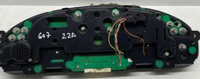 Peugeot 607 sedan 2.2 HDI diesel AT 98 kW 2003  Prístrojová doska 9629598480