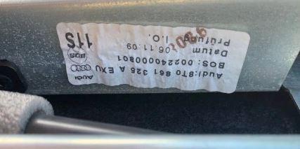 Audi A5 8T 2007-2016 hatchback 3.0 TDI V6 diesel AT 176 kW 2011  Roleta kufra 8T0861325A