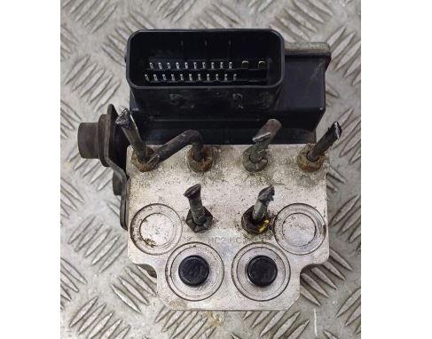 Renault Trafic II 2001-2014 hatchback 1.9 DCI diesel MT 60 kW 2001  Pumpa ABS 15113903E 8200511146 93857506