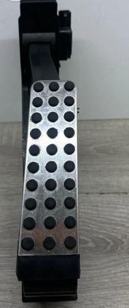 Mercedes S W221 2005-2013 sedan 5.5 V8 petrol AT 285 kW 2008  Potenciometer plynového pedálu A2203000104