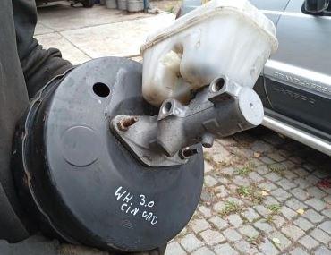 Jeep Grand cherokee WK 2004-2010 hatchback 3.0 CRD diesel AT 160 kW 2007  Posilňovač bŕzd P52124080AB