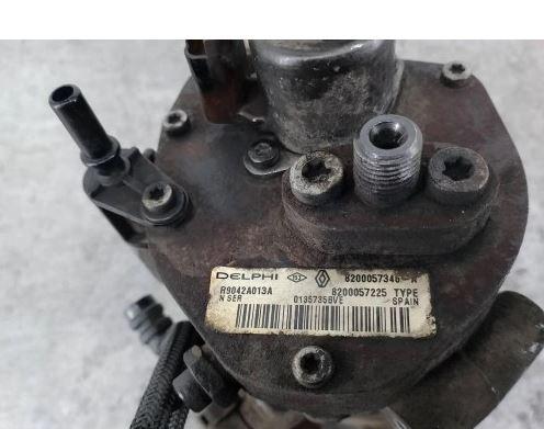 Renault Scenic II 2003-2009 hatchback 1.5 DCI diesel MT 60 kW 2004 Vstrekovacie čerpadlo 8200057225 R9042A013A