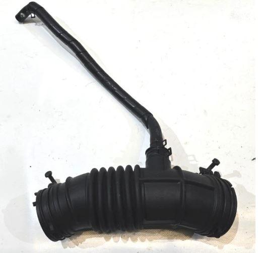 Kia Rio III 2011-2017 hatchback 1.2 16v petrol MT 62 kW 2012  Hadica chladenia vzduchu 28140-1W030