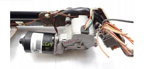 Chrysler Voyager V  2.5 CRD diesel MT 105 kW  Tlmič 04894596AA