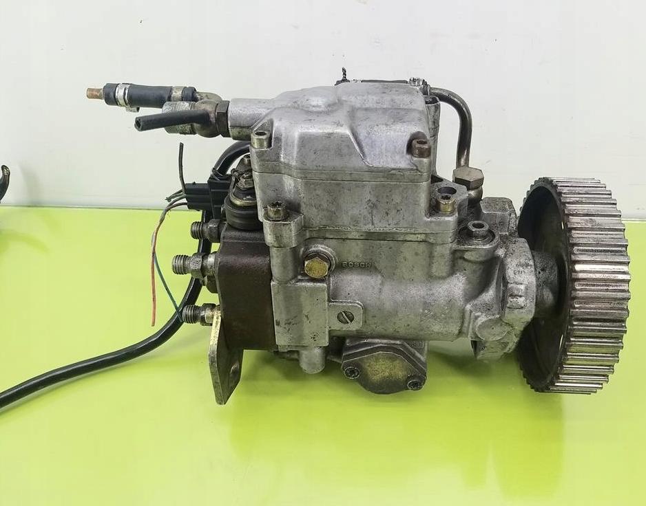 Audi 80 B4 1991-1994 sedan 1.9 TDI diesel MT 66 kW Vstrekovacie čerpadlo 028130109L 0460404992