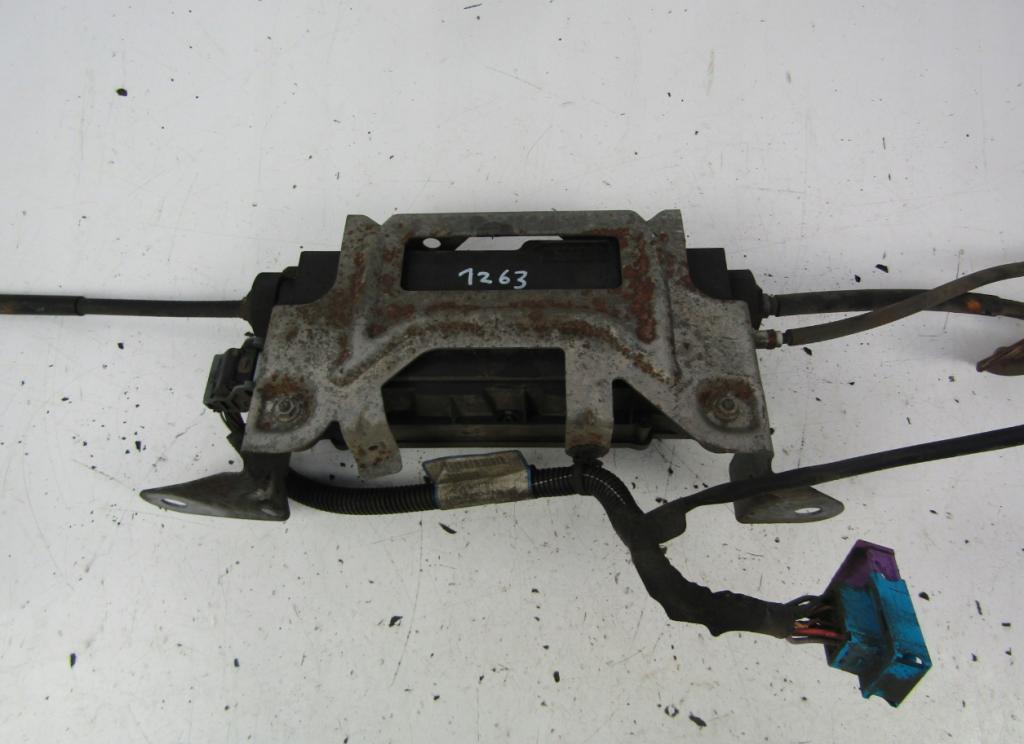 Renault Espace IV 2003-2014 hatchback 2.0 DCI diesel AT 127 kW 2011  Ručná brzda elektrická 360100830R-A