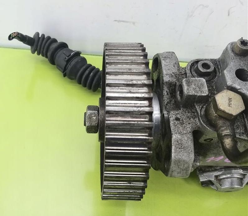 Audi 80 B4 1991-1994 sedan 1.9 TDI diesel MT 66 kW Vstrekovacie čerpadlo 028130109L 0460404992