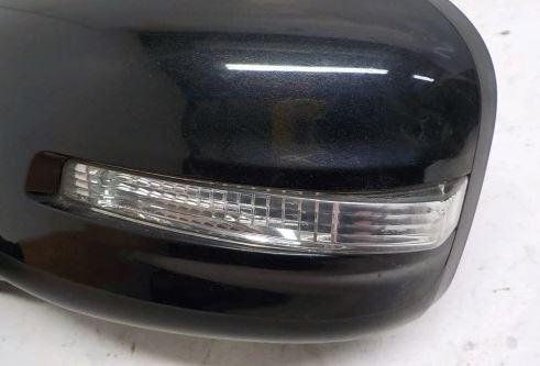 Suzuki SX4 I 2006-2014 hatchback 1.6 16v petrol MT 79 kW 2008  Spätné zrkadlo vonkajšie ľavé 023587 8 PIN