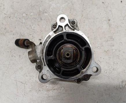 Mazda 6 I GG 2002-2007 sedan 2.0 CITD diesel MT 89 kW 2003  Vákuová pumpa X2T58172