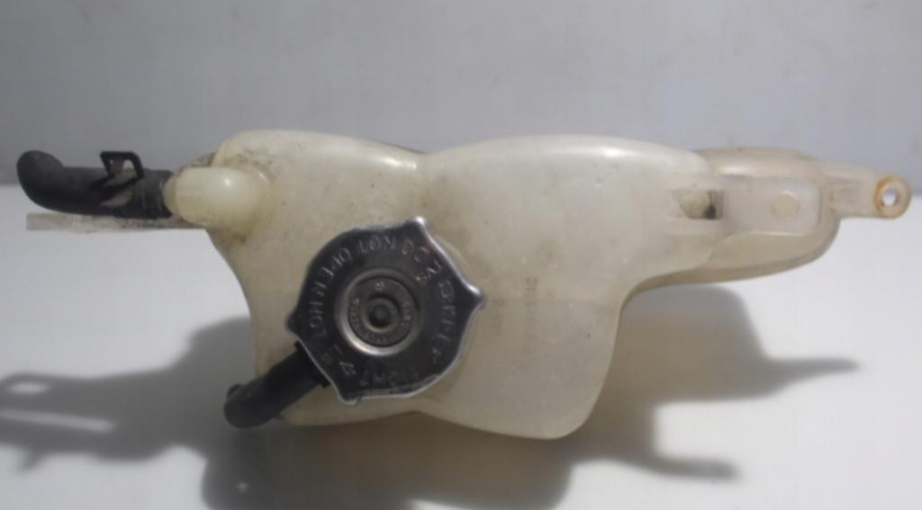 Dodge Caliber hatchback 2.0 103kW 2011 Vyrovnávacia nádržka chladiacej kvapaliny 05058157AC