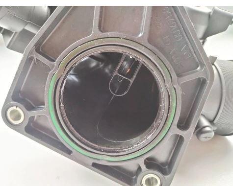 Volvo C30 hatchback 2.0 D diesel MT 100 kW 2007  Škrtiaca klapka 9657522680