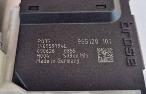 Volkswagen Passat B6 2005-2010 sedan 1.8 TSI petrol MT 118 kW 2008  Motorček okien zadný pravý 1K0959794L 965128101