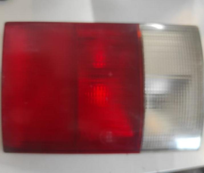 Audi 80 B4 1991-1994 Svetlo zadné ľavé 8A0945093J