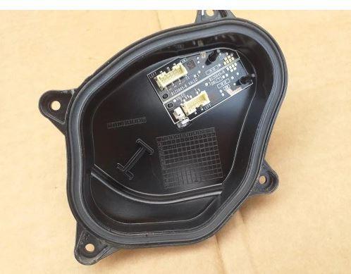 Volkswagen T-ROC 2017- crossover   Menič xenónu 2GM998478