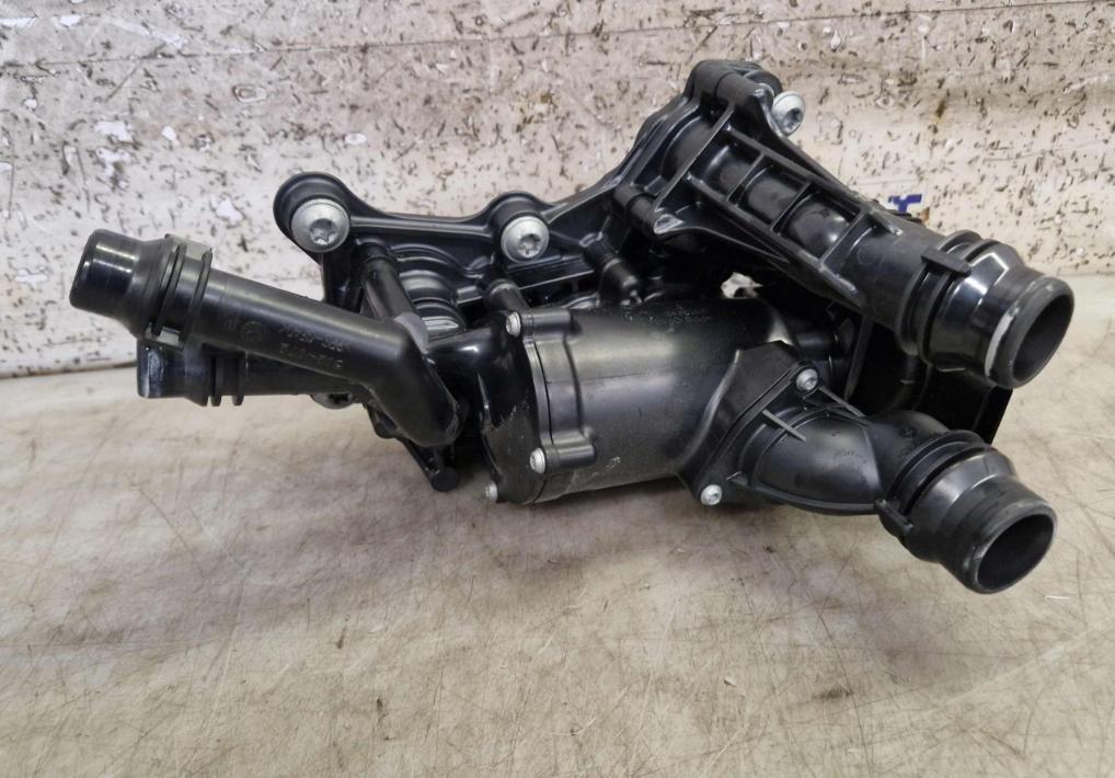 Skoda Kodiaq II 2024- suv   Obal (príruba) termostatu 05L121111S