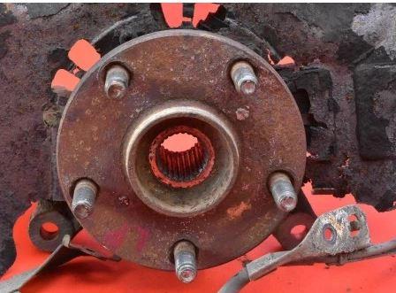 Toyota Rav4 II 2000-2005 hatchback 2.0 D4D diesel MT 85 kW 2004  Náboj kolesa predný ľavý