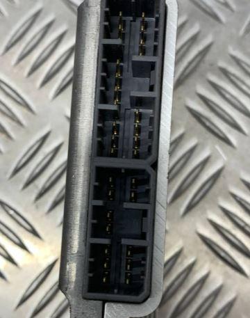 Kia Sorento I 2003-2009 hatchback 2.5 CRDI diesel AT 103 kW 2002  Zosilňovač 954404A732 058101499