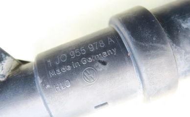 Volkswagen Bora sedan 1.9 TDI diesel MT 85 kW 2001  Tryska (dýza) ostrekovača predná 1J0955978A