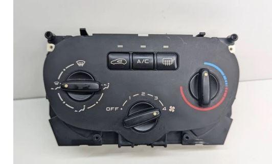 Peugeot 307 hatchback 2.0 16v petrol MT 100 kW 2002  Panel kúrenia/klimatizácie 593240000