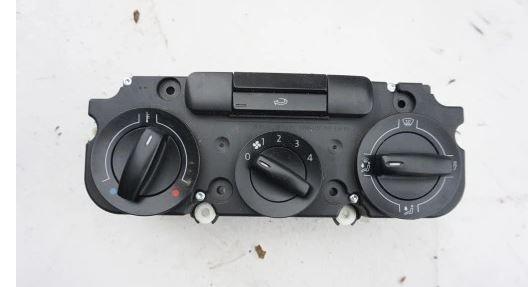 Volkswagen Caddy III 2K 2003-2020 hatchback 2.0 TDI diesel MT 75 kW 2018  Panel kúrenia/klimatizácie 2K0819047P