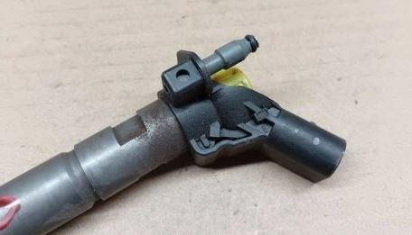 Audi A7 4G 2010-2018 hatchback 3.0 TDI diesel Crt AT 200 kW 2015  Vstrekovač paliva 059130277CK