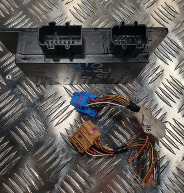 Volkswagen Passat B5 1995-2005 combi 1.9 TDI diesel MT 81 kW 1999  Modul komfortu 1J0959799AJ