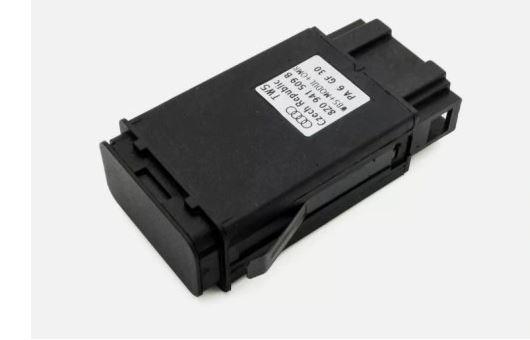 Audi A2 hatchback 1.4 16v petrol AUA MT 55 kW 2000  Relé 8Z0941509B