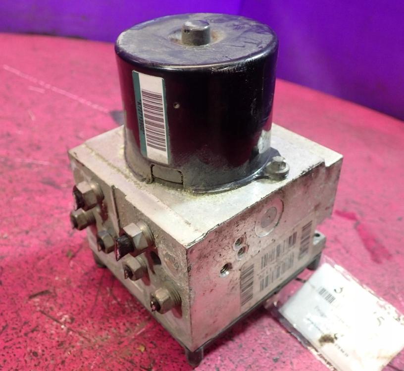 Peugeot 407 combi 2.0 HDI diesel MT 100 kW 2006  Pumpa ABS 15710605