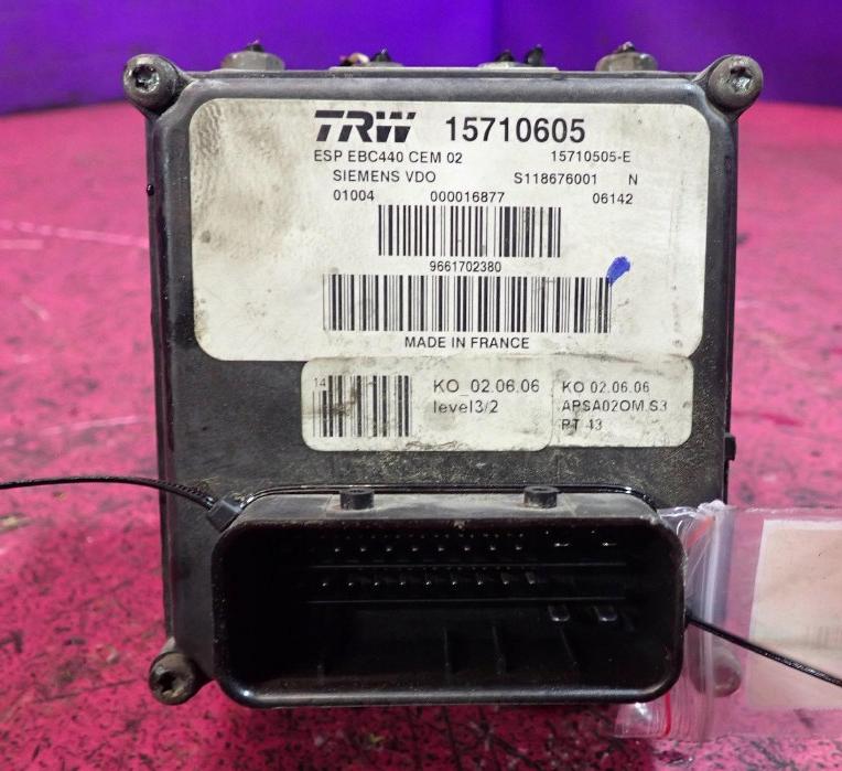 Peugeot 407 combi 2.0 HDI diesel MT 100 kW 2006  Pumpa ABS 15710605