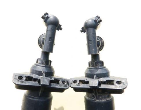 Volkswagen Bora sedan 1.9 TDI diesel MT 85 kW 2001  Tryska (dýza) ostrekovača predná 1J0955978A