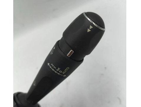 Peugeot 508 2010-2018 sedan 2.0 HDI diesel MT 103 kW 2011  Prepínacie páčky pod volantom 98000241XT