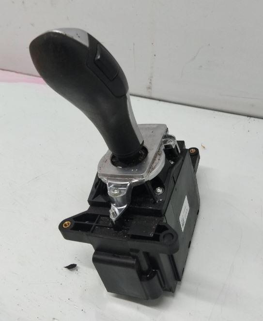 BMW X5 E70 2006-2013 hatchback 3.0 D diesel AT 200 kW 2007  Rýchlostná páka (kulisa) 9168847 1000230504