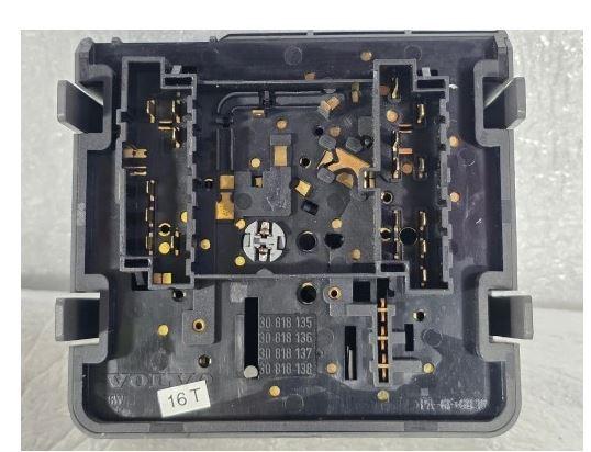 Volvo V40 I 1995-2004 combi 2.0 T petrol MT 118 kW 1998  Prepínač svetiel 30818137