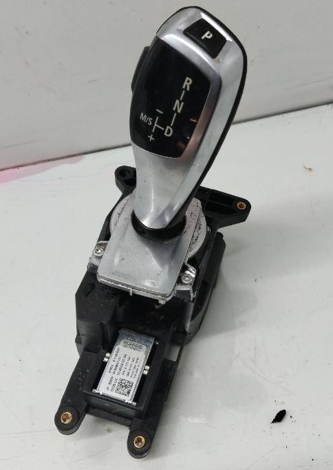 BMW X5 E70 2006-2013 hatchback 3.0 D diesel AT 200 kW 2007  Rýchlostná páka (kulisa) 9168847 1000230504