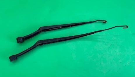 Kia Ceed I 2006-2012 hatchback 1.6 16v petrol MT 93 kW 2009  Stierač (sada)