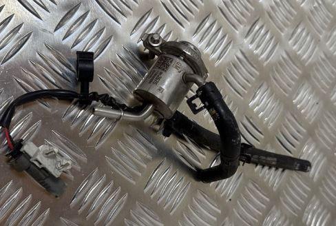 Opel Insignia B 2017- hatchback   Nádrž AdBlue 55512675 28603129 365910053