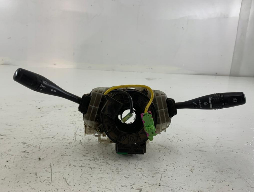 Mitsubishi Pajero Pinin 1998-2007 hatchback 1.8 petrol MT 84 kW 2002  Prepínacie páčky pod volantom