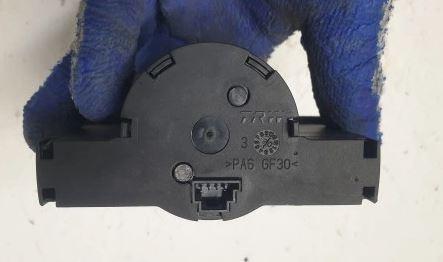 Mercedes C W204 2007-2014 sedan 2.2 CDI diesel AT 125 kW 2007  Prepínač svetiel A2045451804