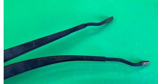 Kia Ceed I 2006-2012 hatchback 1.6 16v petrol MT 93 kW 2009  Stierač (sada)