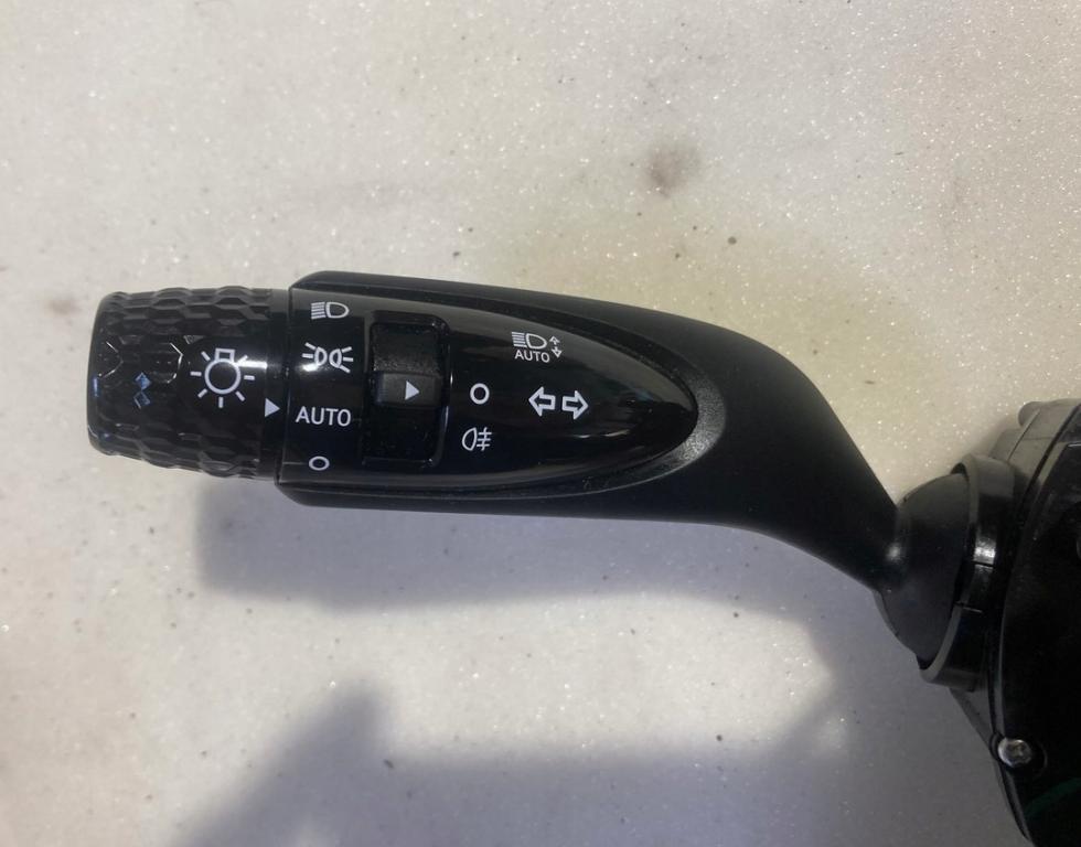 Hyundai Tucson IV 2020- NX4 suv Prepínacie páčky pod volantom 934D5N7870