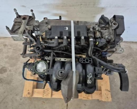 Fiat Linea sedan 1.4 8v petrol MT 57 kW 2007  Motor benzín +LPG  350A1000