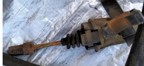 Citroen C5 II 2008-2017 combi 2.0 HDI diesel AT 120 kW 2010  Ručná brzda elektrická 9687473180