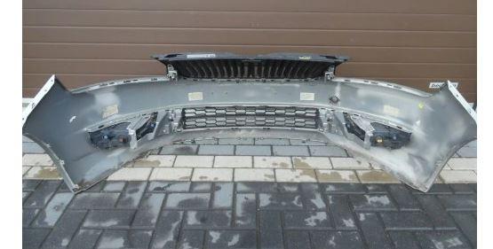 Skoda Rapid 2012-2019 hatchback 1.2 TSI petrol MT 77 kW 2012  Nárazník predný