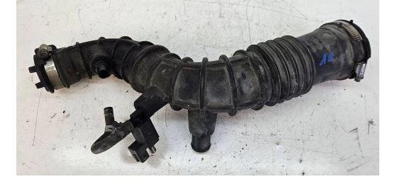 Renault Megane III 2008-2016 combi 1.2 TCE petrol MT 97 kW 2015  Hadica chladenia vzduchu 165761904R