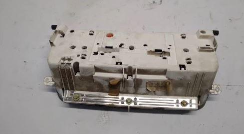 Volkswagen Transporter T4 1990-2003 hatchback 2.5 TDI diesel MT 75 kW 1997  Prístrojová doska 7D0919861R