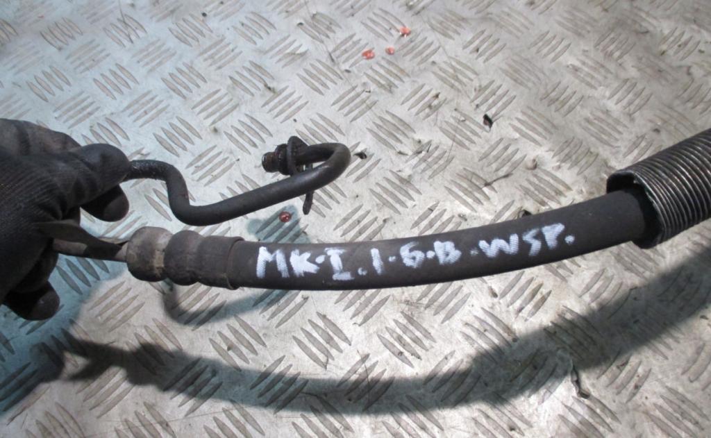 Ford Focus Mk1 1998-2004 1.6 petrol MT 74 kW  Rúrka servočerpadla 98AG3A719EK